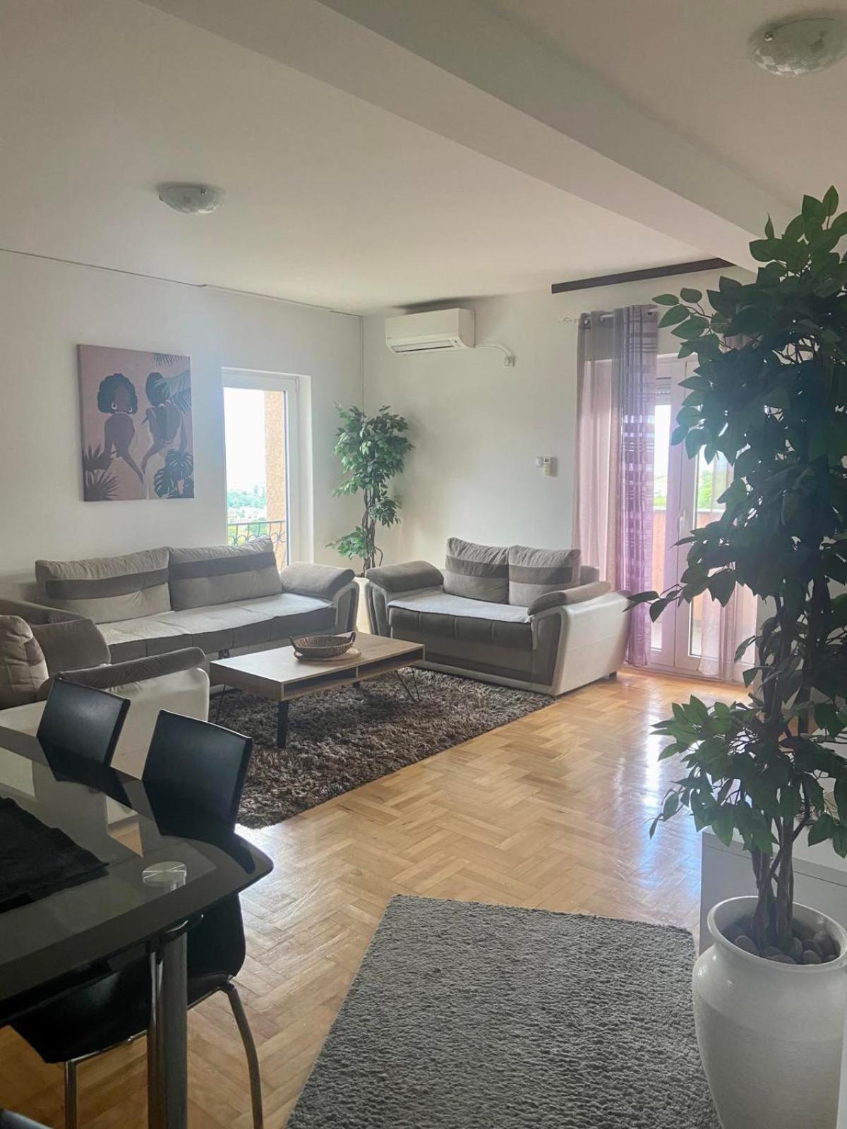 City View & Pool Apartment Ni Extérieur photo